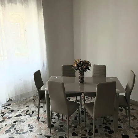 Apartment La Casa In Centro